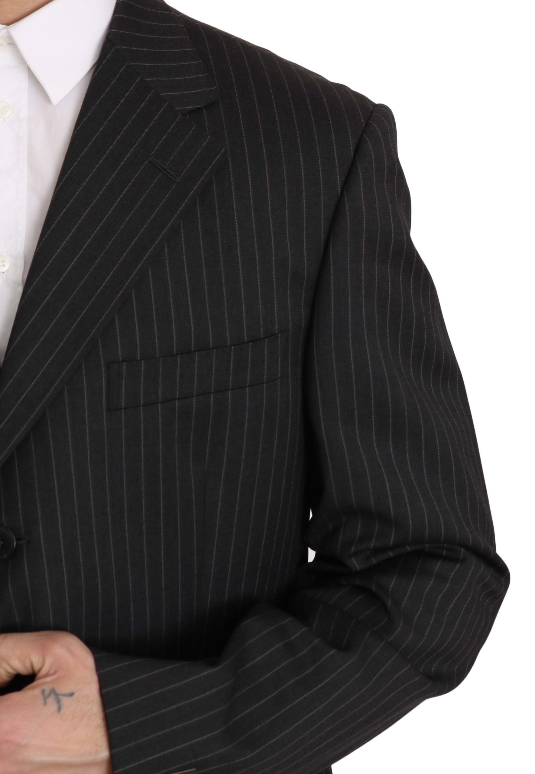 Z ZEGNA Black Striped Two Piece 3 Button 100% Wool Suit